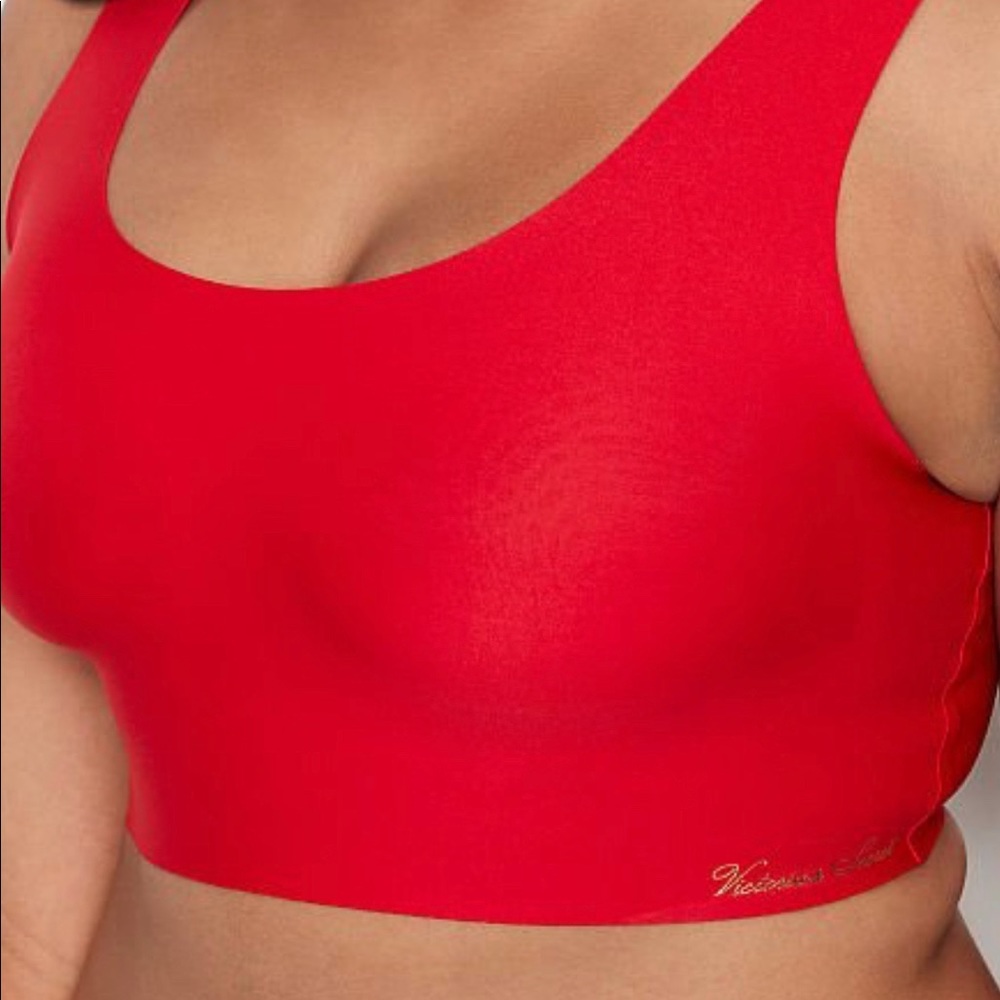 VICTORIA SECRET Lounge unlined scoop bra.